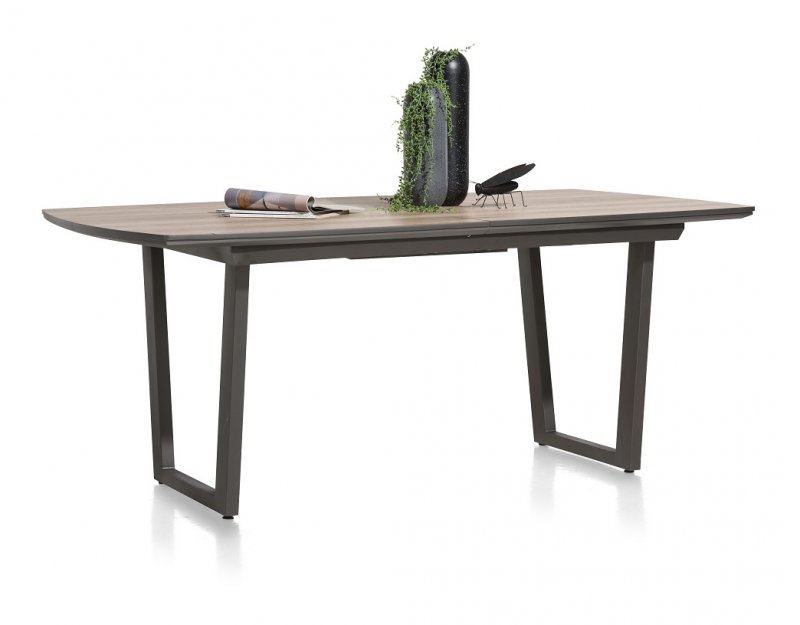 Copenhagen extendable store dining table